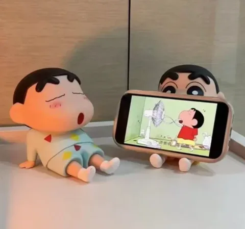 짱구 피규어 휴대폰 거치대