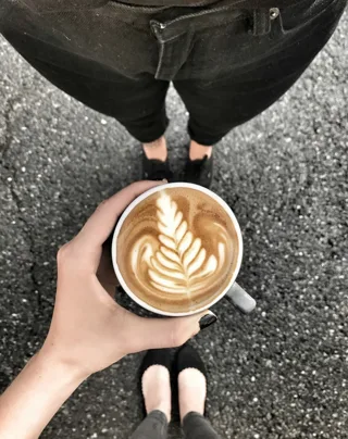 하로리뷰