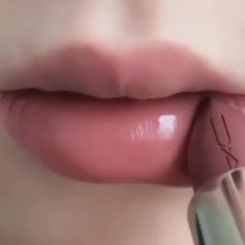 21. 맥 크림인유어커피